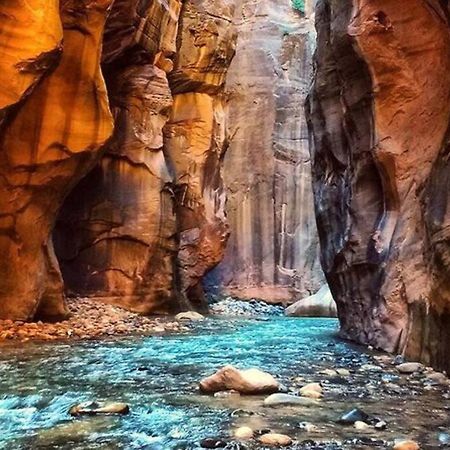 Вілла Red Rock Retreat Stunning Floor To Ceiling Views Гатч Екстер'єр фото