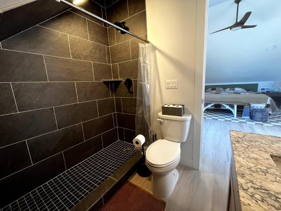 Вілла Red Rock Retreat Stunning Floor To Ceiling Views Гатч Екстер'єр фото